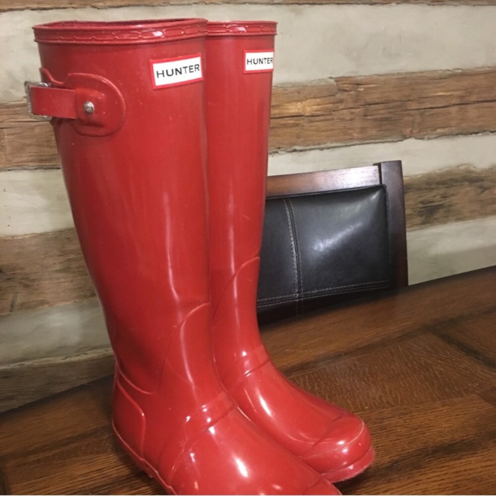 Red Gloss Hunter Rain Boots